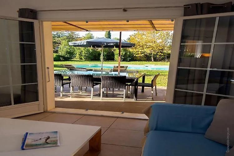 Luxury Provencal Villa With Ac In Charming Lub Ron Region Holiday home