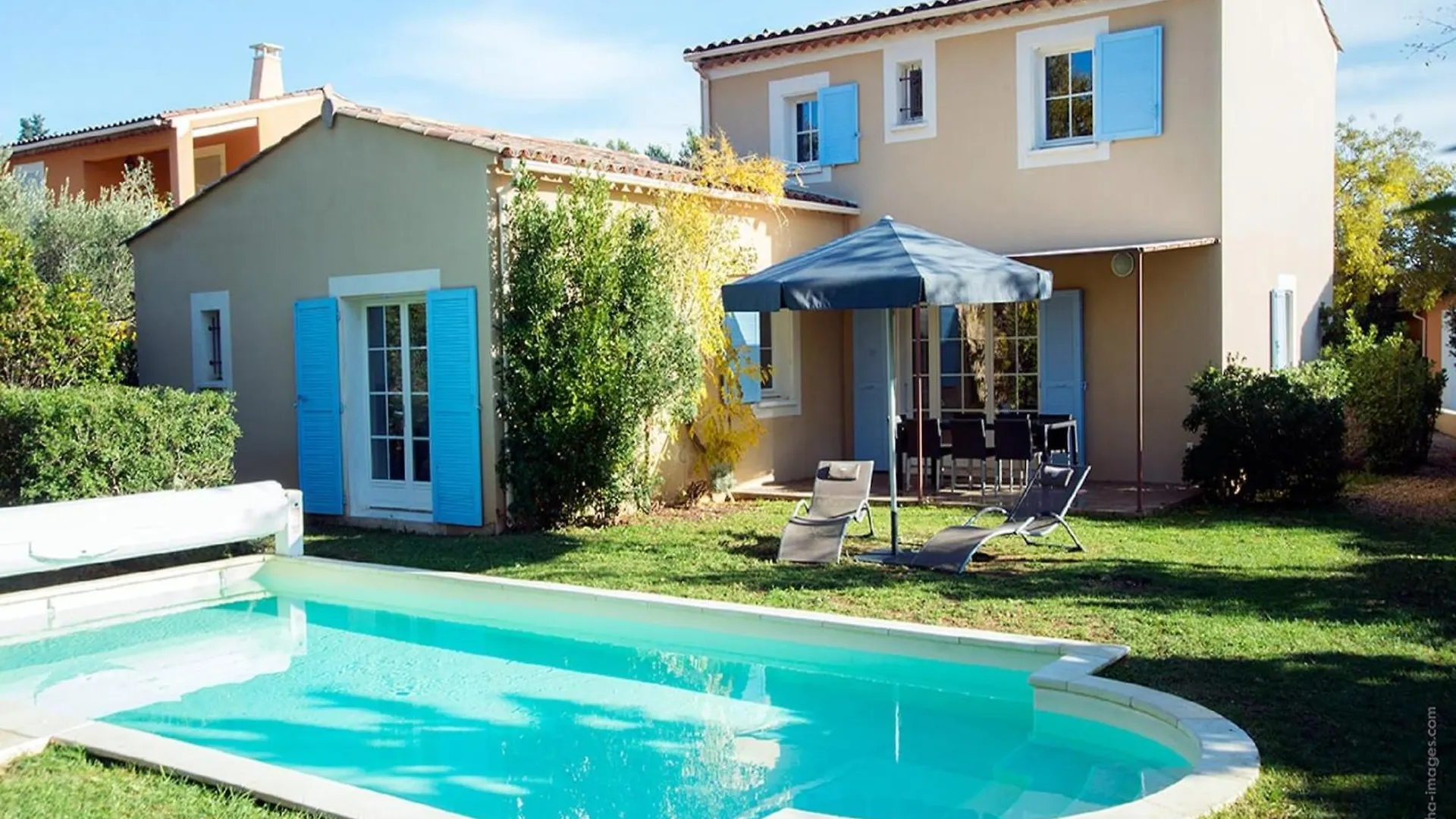 Holiday home Luxury Provencal Villa With Ac In Charming Lub Ron Region France