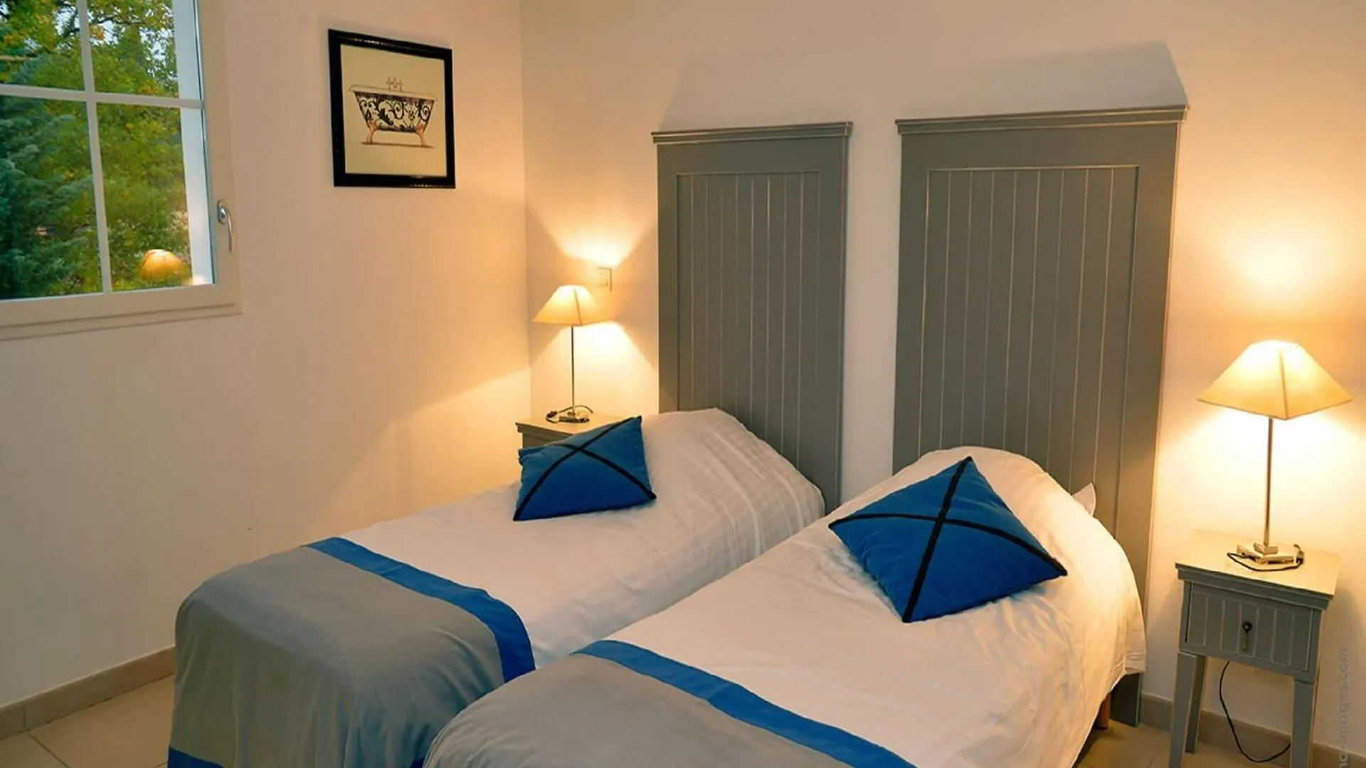 Luxury Provencal Villa With Ac In Charming Lub Ron Region France