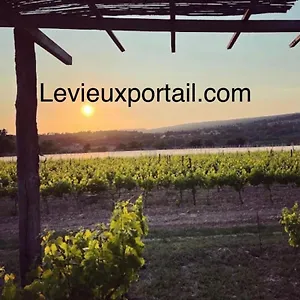 Le Vieux Portail Saint-Saturnin-les-Apt